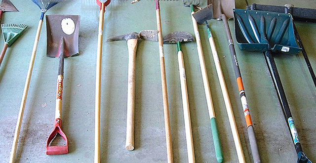 Основни градински инструменти, които трябва да притежавате